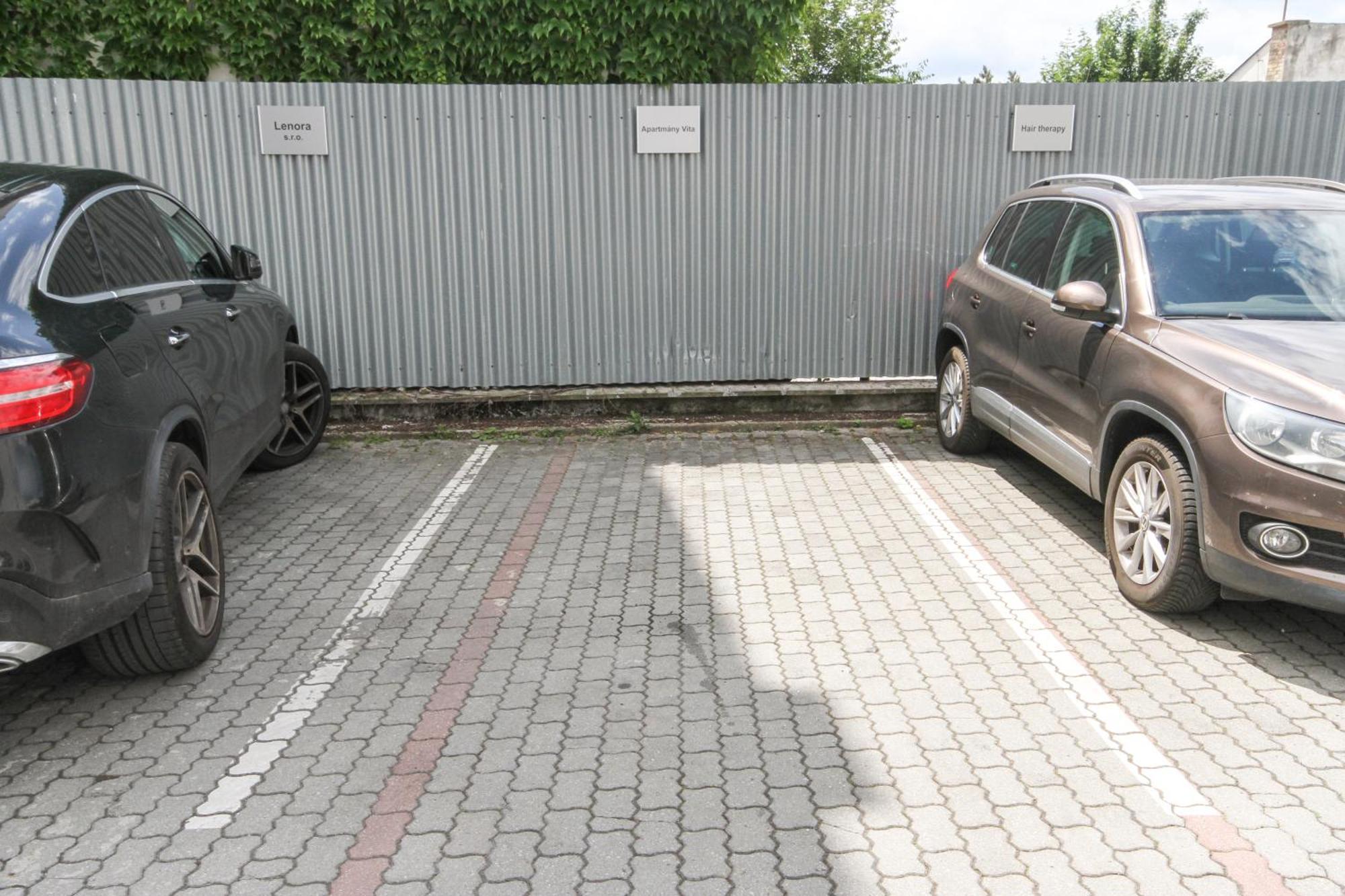 Apartman Vita Lite Trenčín Exteriör bild